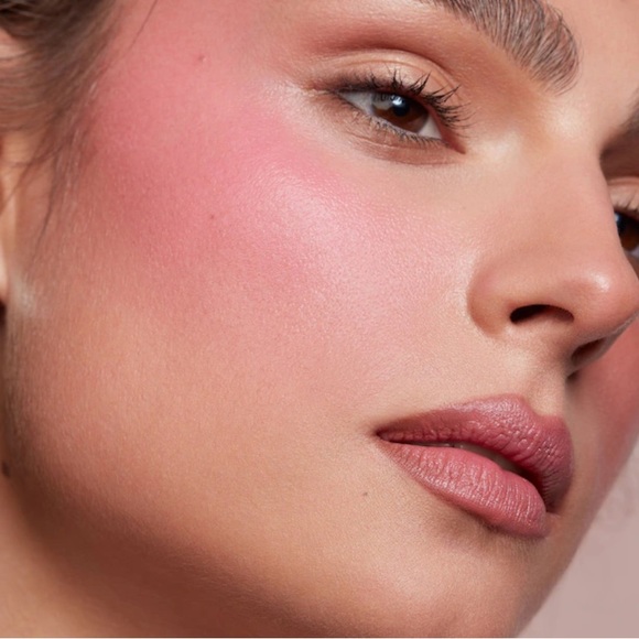 PATRICK TA Double-Take Crème & Powder Blush# she is doll  . New - Picture 3 of 4